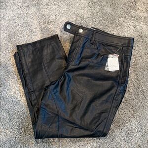 Free People Black Cropped Pants - NWT